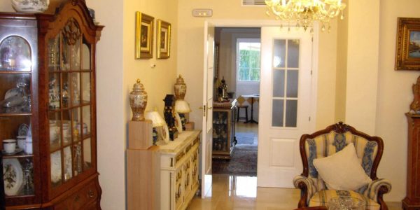 2-Bed Apartment, Marbella, Lounge